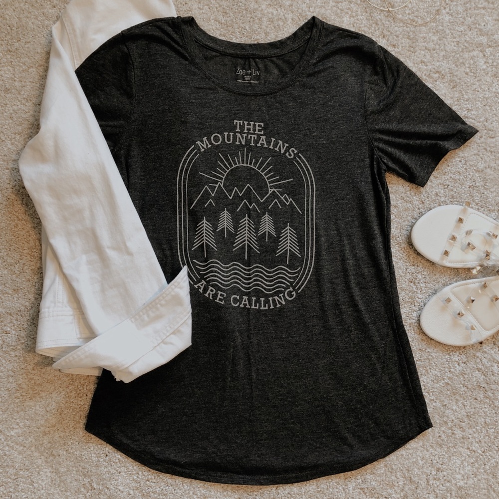 *NWOT* Graphic T-Shirt